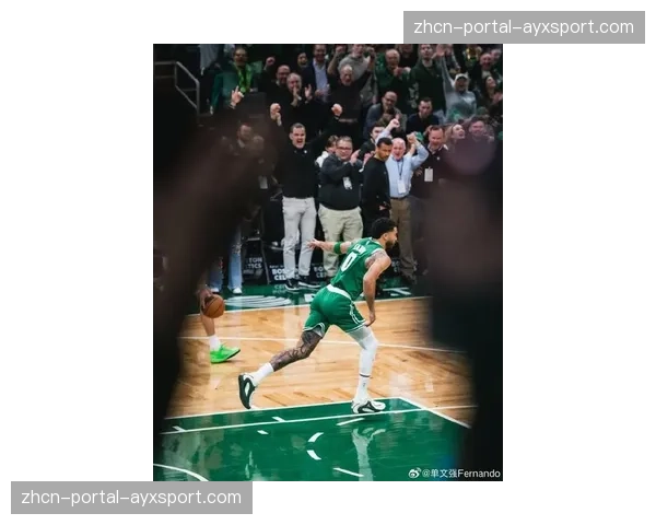 特写：杰森-塔图姆在关键罚球前深呼吸，最终两罚全中锁定胜局